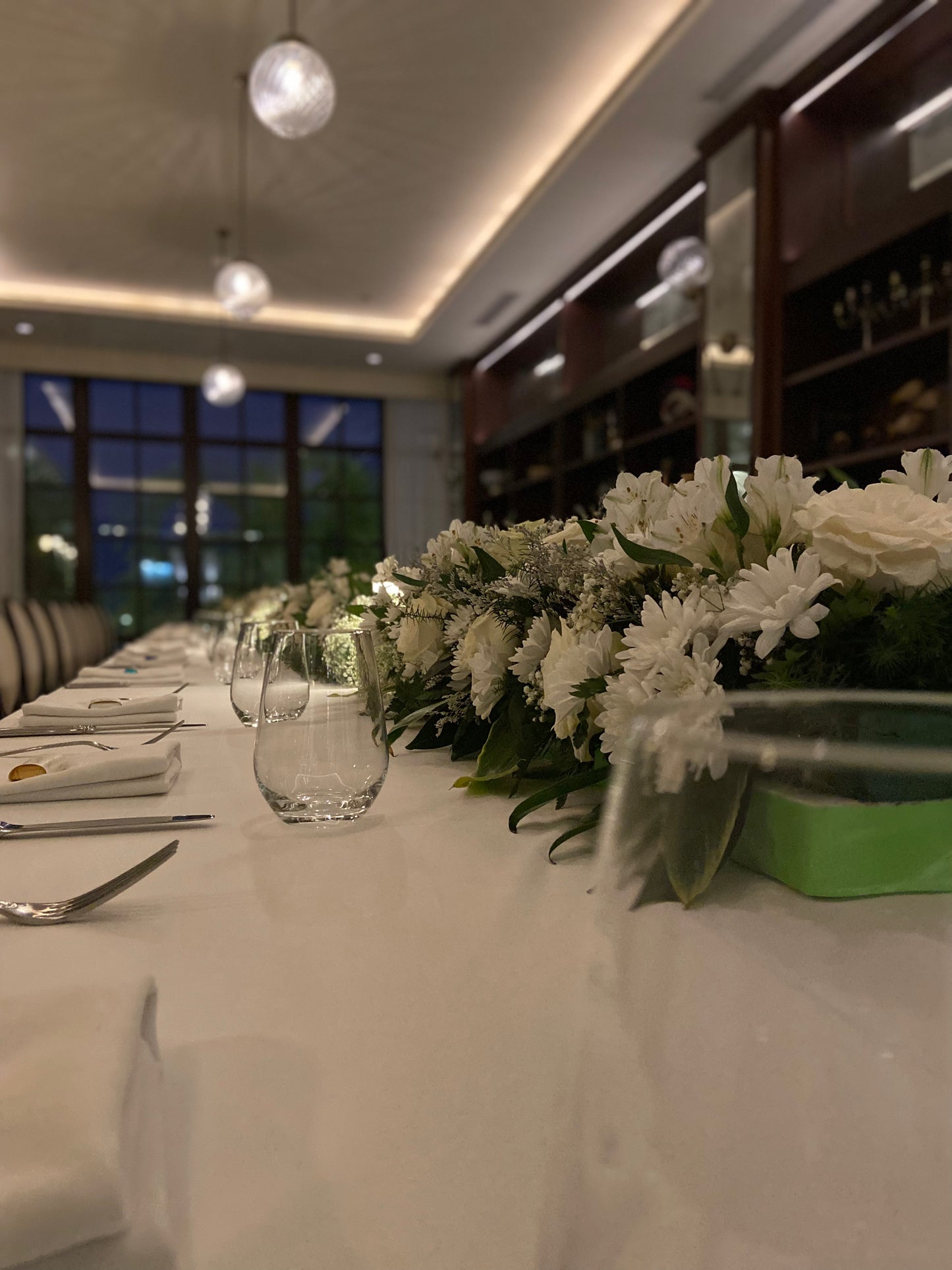 Centro de mesa alargado